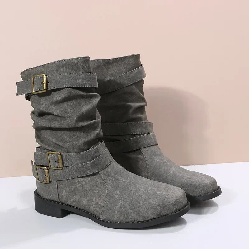 BOTAS PLANAS RETRO CON HEBILLAS