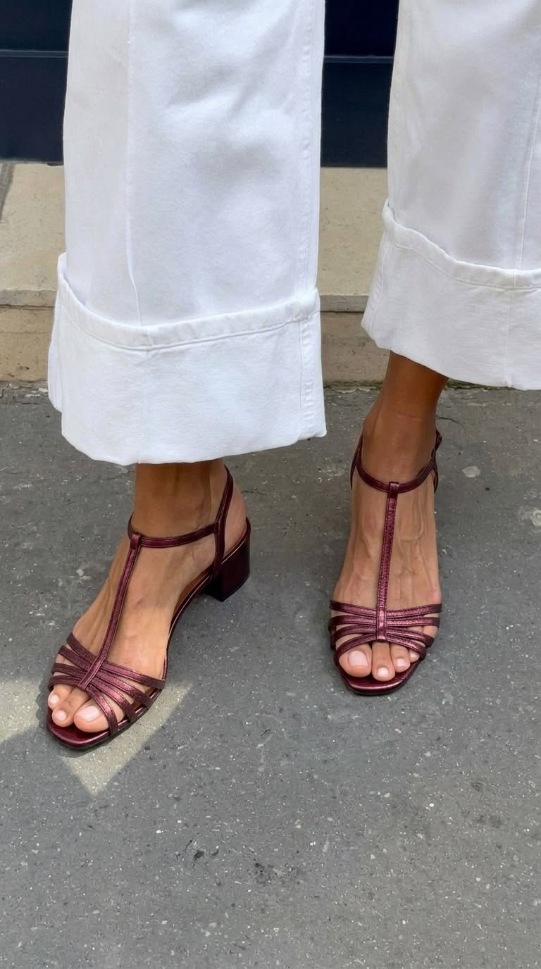 Allegra | Sandalias doradas. Elegancia para el día a día