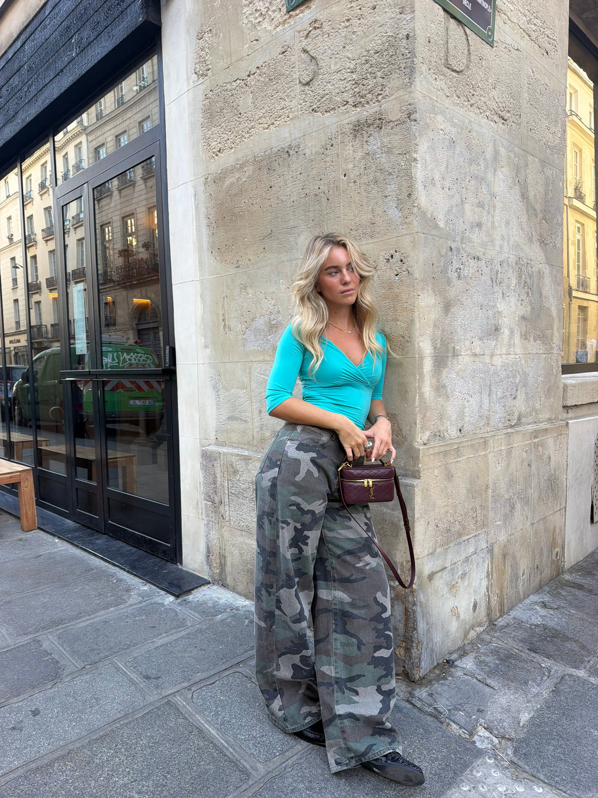Vaqueros con estampado de camuflaje