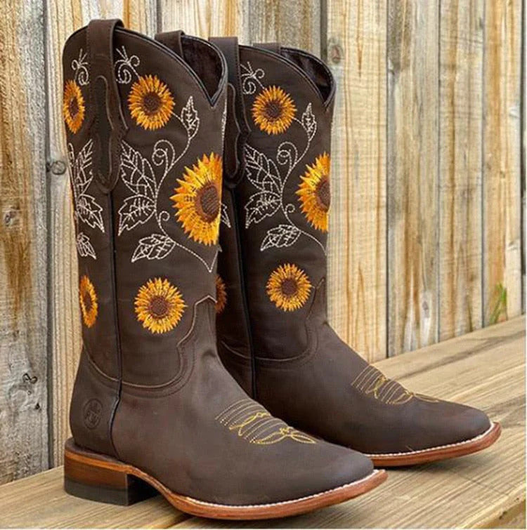 BOTAS WESTERN CON BORDADOS DE GIRASOLES