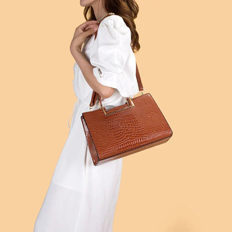 Juego de bolso y cartera de cuero