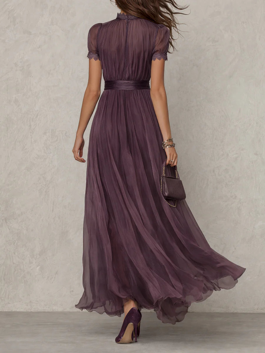 Flavia - Vestido largo morado con escote en forma de llave