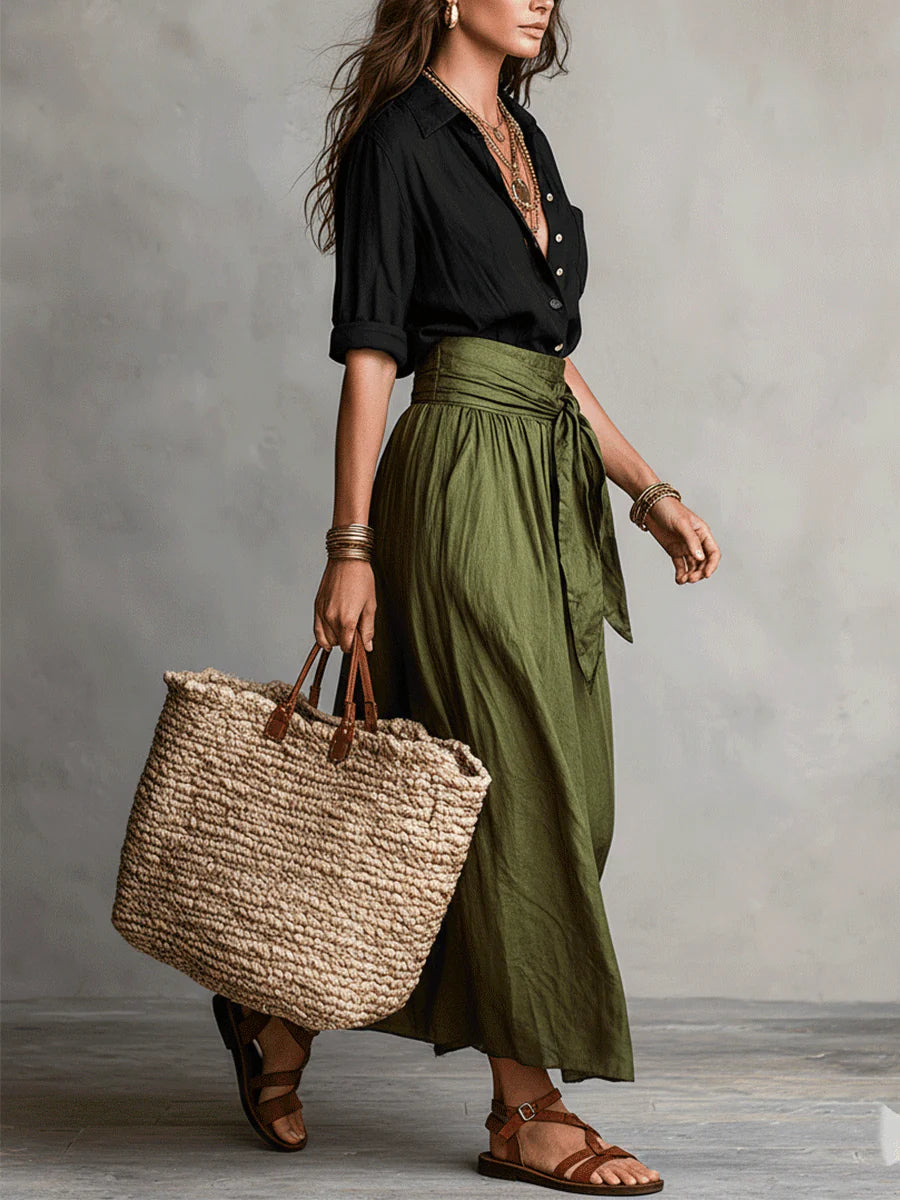 Vera | Conjunto de dos piezas: camisa negra y falda verde oliva