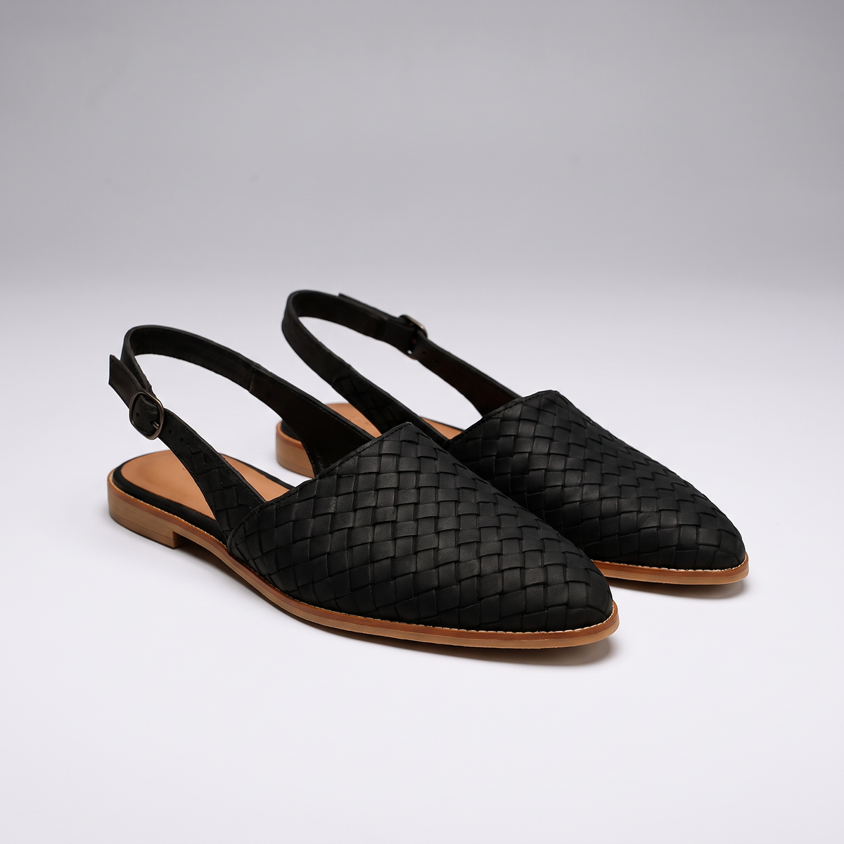Zapato Dana — Comodidad Ortopédica Clásica