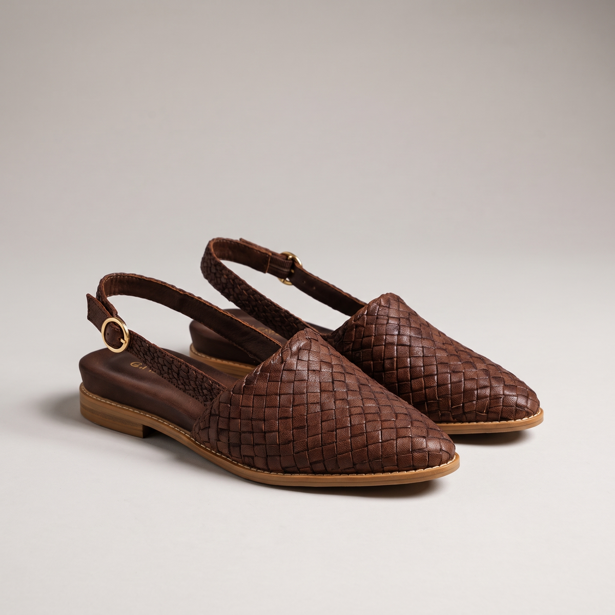 Zapato Dana — Comodidad Ortopédica Clásica
