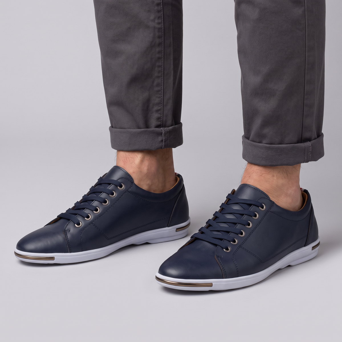Zapatilla Grayson — Cuero Cómodo para el Día a Día